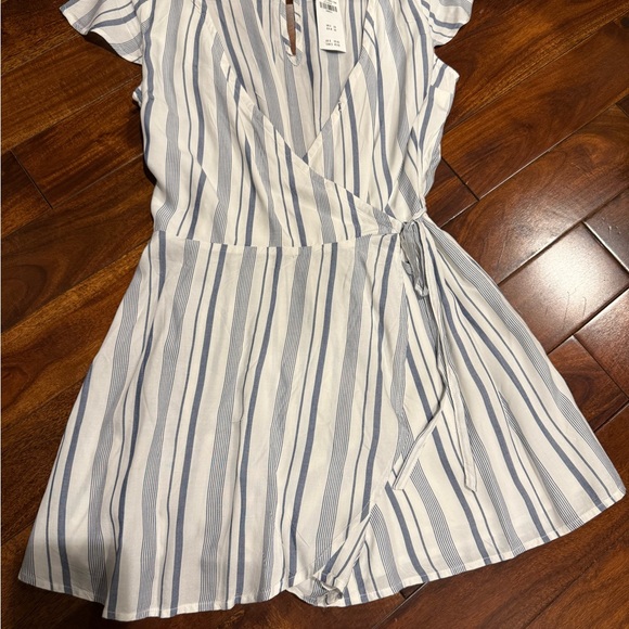 Hollister Blue and White Striped Romper - Picture 1 of 3